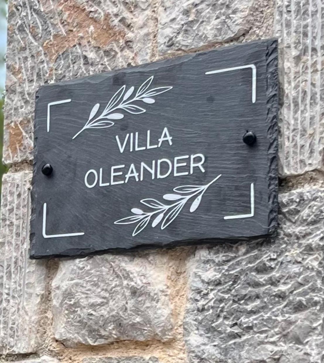 Villa Oleander Agios Nikolaos Loutra Edipsou Екстериор снимка